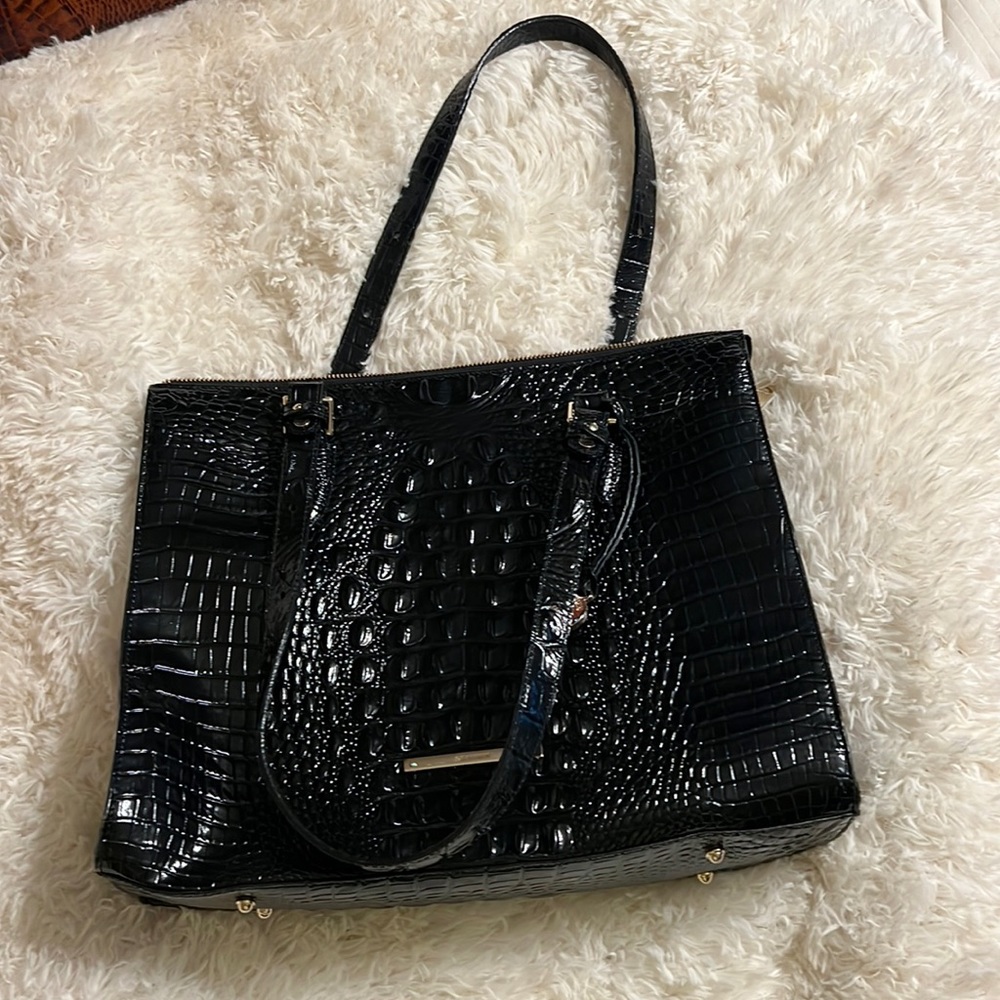 Our Anywhere Tote is the perfect sophisticated staple that is anything but basic